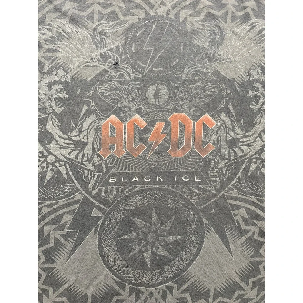 AC/DC 2008 Black Ice Y2K Men's size M concert music album tshirt ACDC Thrashed